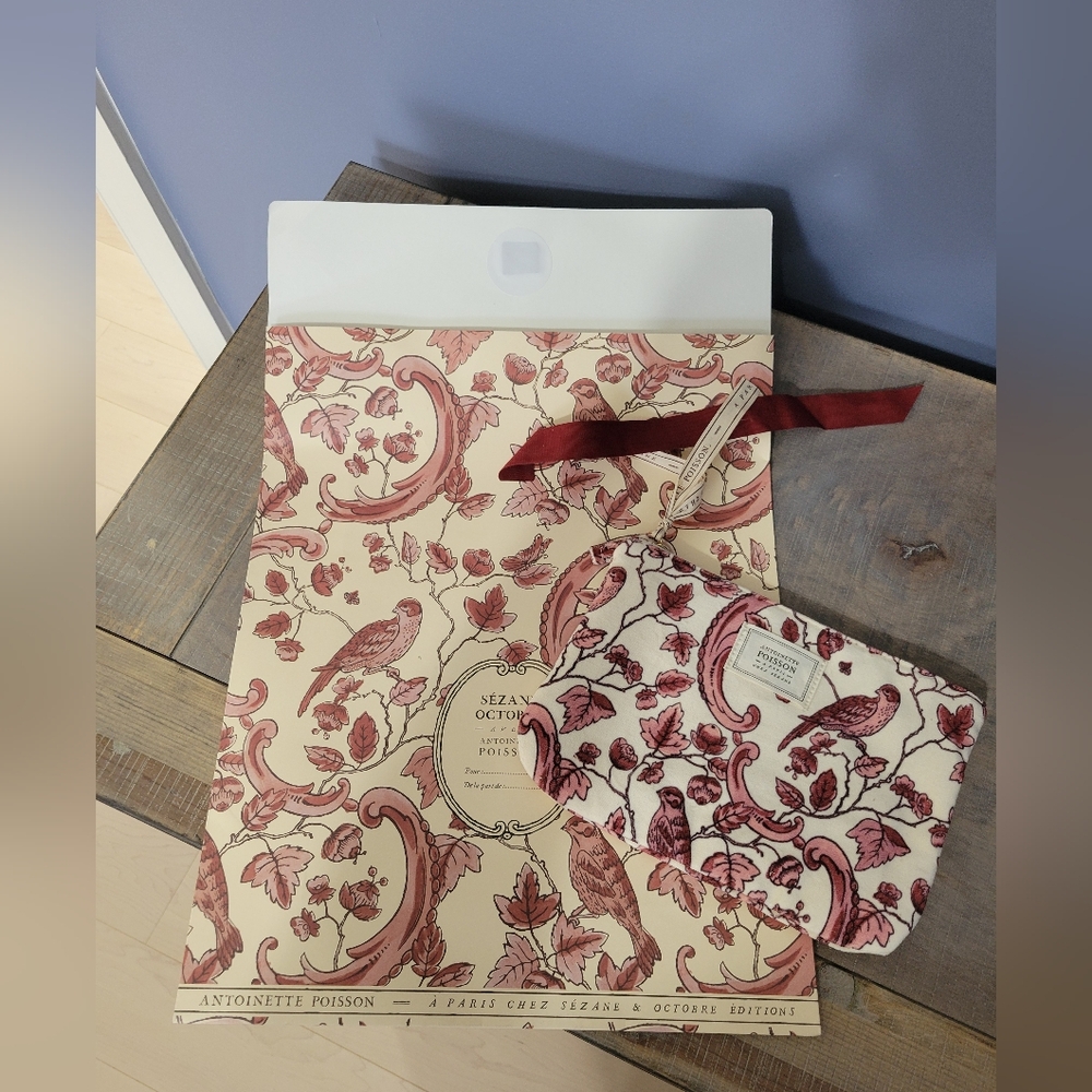 Sezane Floral Gift Set in Red and Cream - Picture 2 of 2